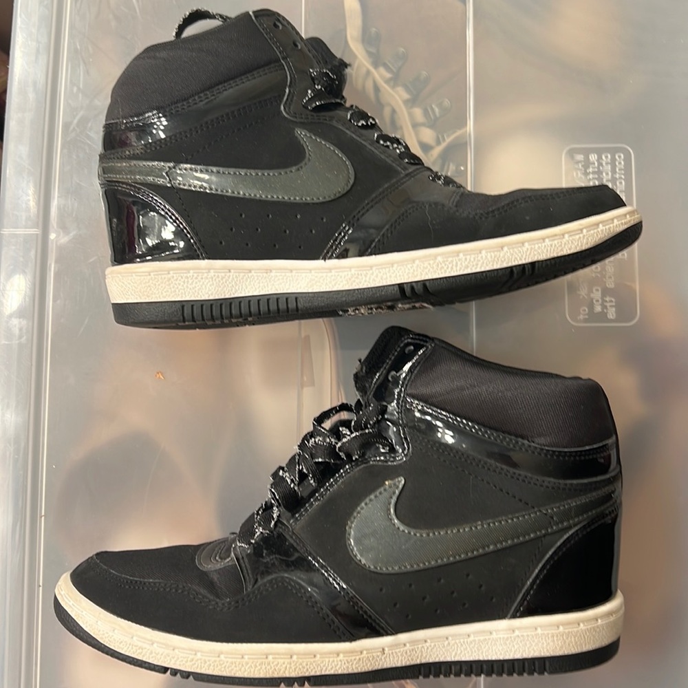 Nike wedge